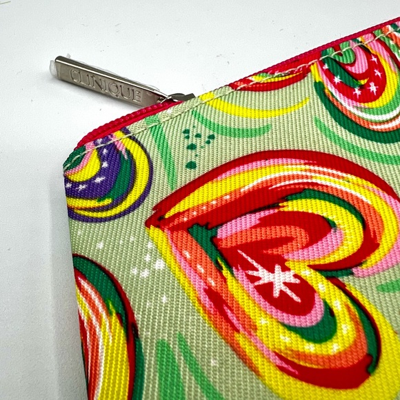 ▪️CLINIQUE Hearts Print Makeup/Cosmetic Bag - Picture 4 of 8